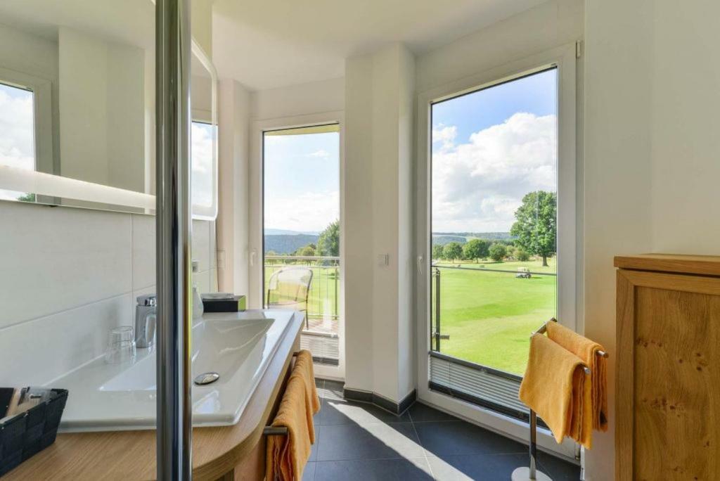 Hotel & Golfrestaurant Gut Wissmannshof Staufenberg  Exterior photo